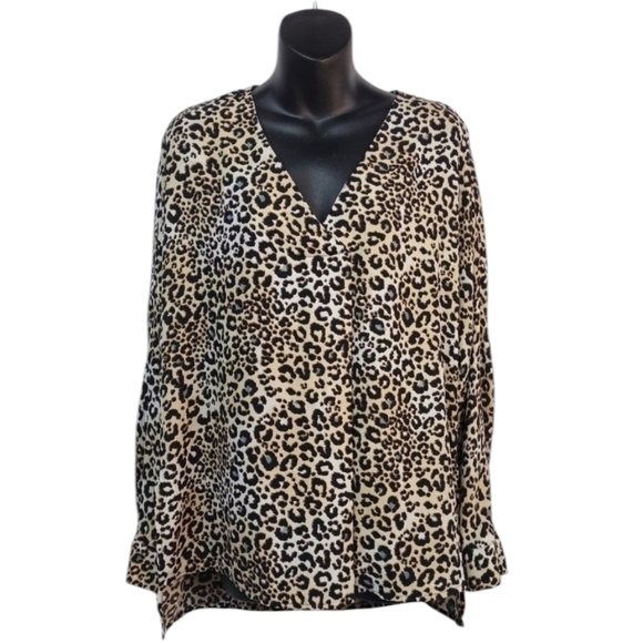 DR2 Women's V-Neck Animal Print Blouse Size M - Picture 1 of 10